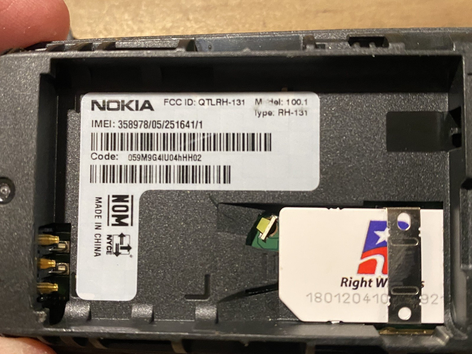 Original Nokia Grey and Black Cell Phone Small Card Included UNTESTED