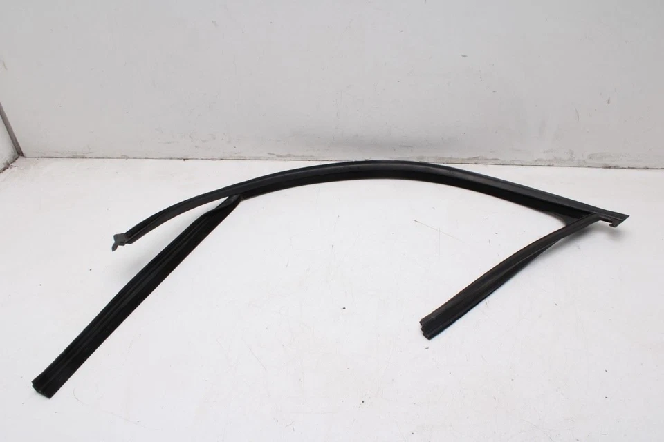 Canal de funcionamiento de la puerta delantera izquierda Mercedes-Benz E350 4Matic 10-16 con correa resistente al clima Foto 2 de 4