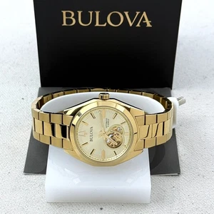 Bulova Surveyor Champagne Cadran Montre automatique en acier inoxydable 97A182 pour homme