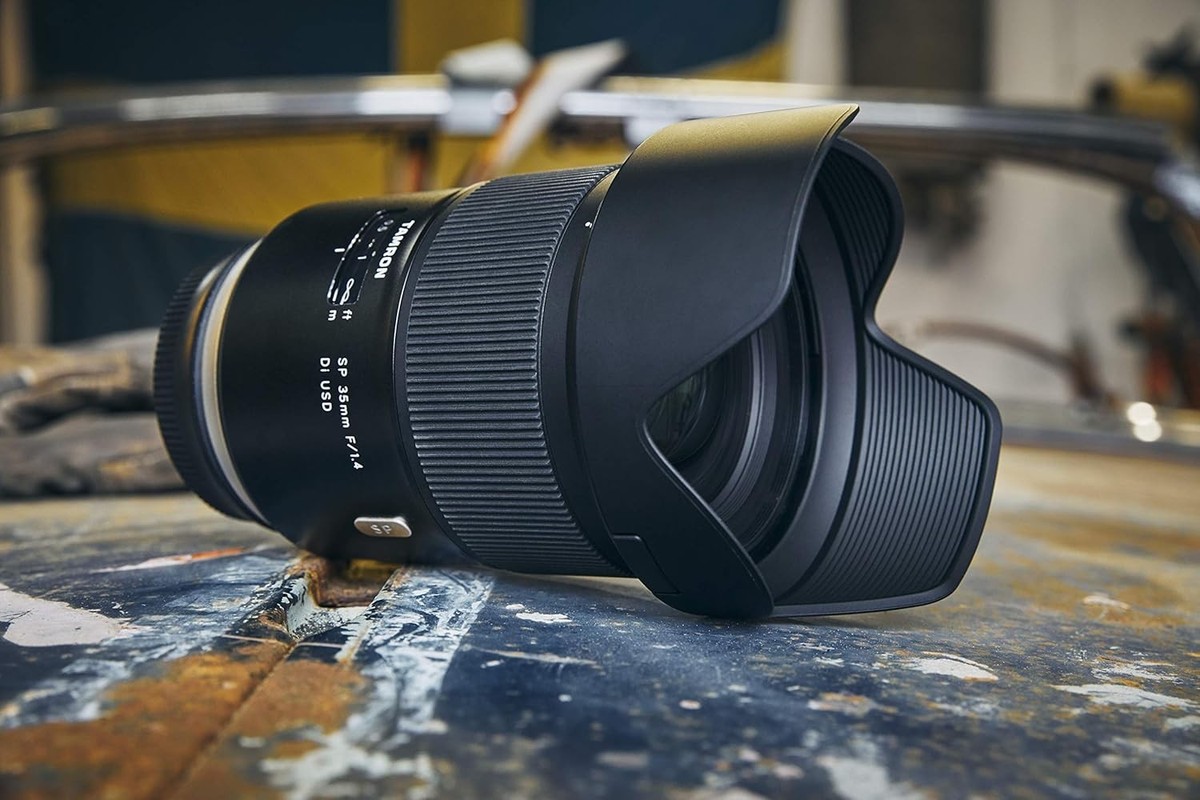 TAMRON - ＥＯＳ３５ｍｍ　Ｆ１．４ＤＩ　ＵＳＤ（Ｆ０４５） Tamron SP 35mm F1.4 Di USD Model F045 - Canon - Competitive