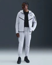 Men’s Nike Tech Slim Fit Taper Leg Fleece Joggers Palest Purple Size: XLTT NWT