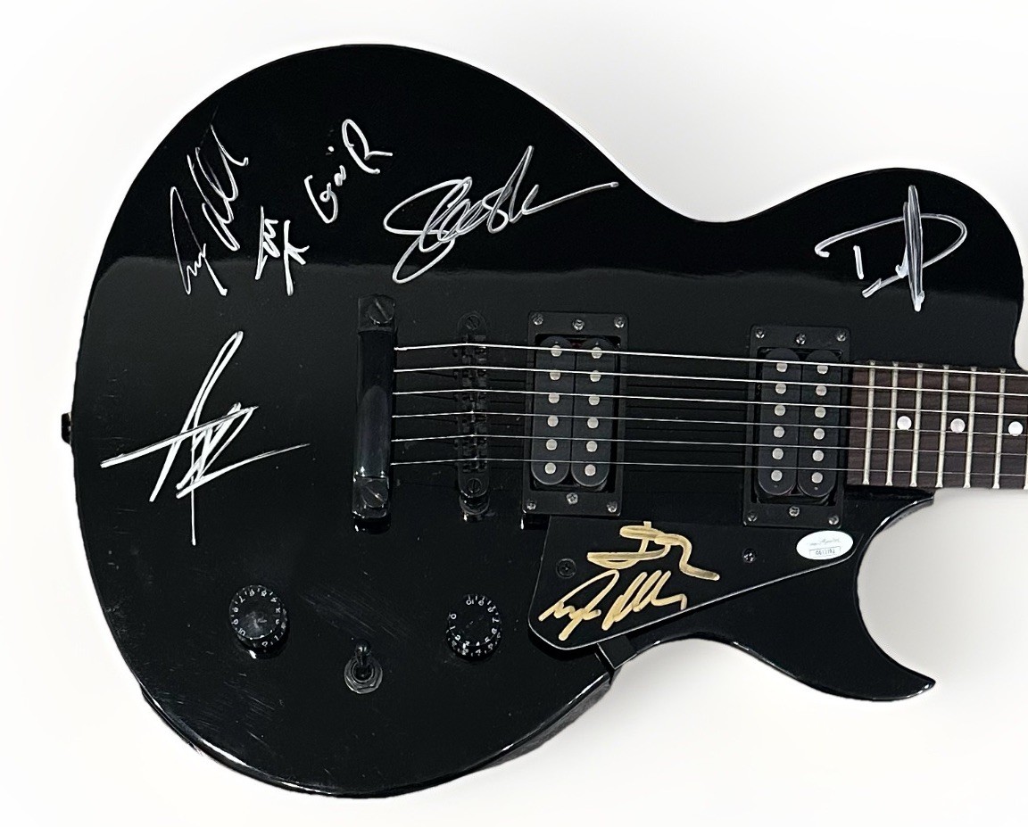 Guns N Roses Autographed Guitar Adler Izzy Duff Axl Rose Slash