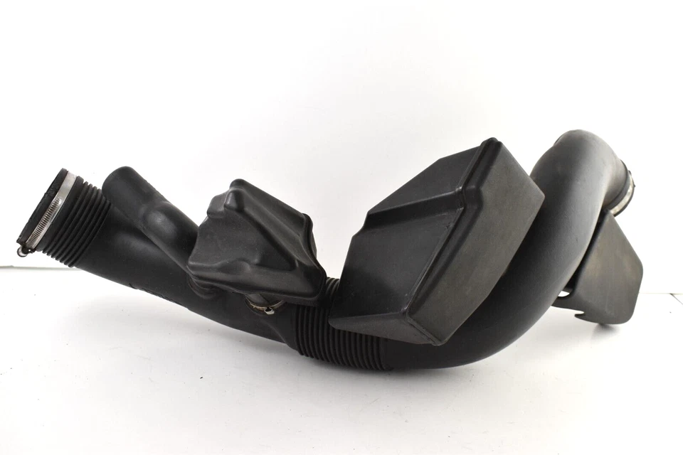 ✅OEM 2007-2015 VOLVO S80 V70 XC60 XC70 SEDAN 3.2L Air Intake Hose Pipe 30745348 - Image 4 of 4