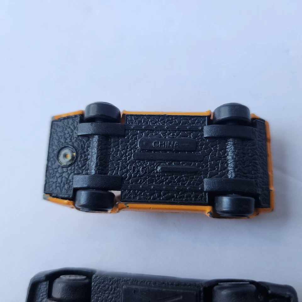 ZEE TOYS ZYLMEX LAMBORGHINI COUNTTACH VERMELHO D61 DÉCADA DE 1970 DÉCADA DE 1980 HTF VINTAGE - Imagem 4 de 4