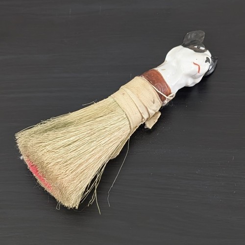 Antique Japan Porcelain Figural Dog Head Valet Vanity Whisk Brush Hand Broom - Picture 6 of 13
