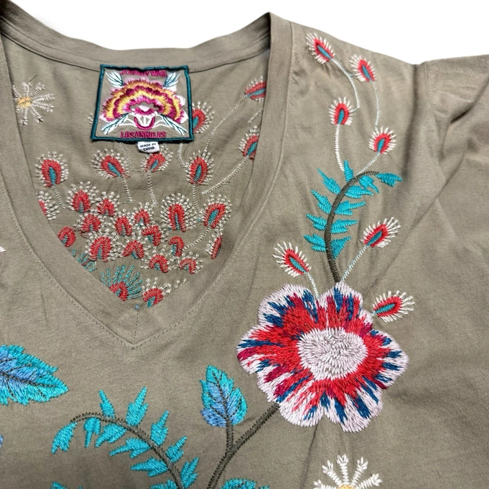 Camiseta JOHNNY WAS JWLA Top Mujer Grace Flutter XL Verde Pavo Real Bordado Floral Foto 4 de 4