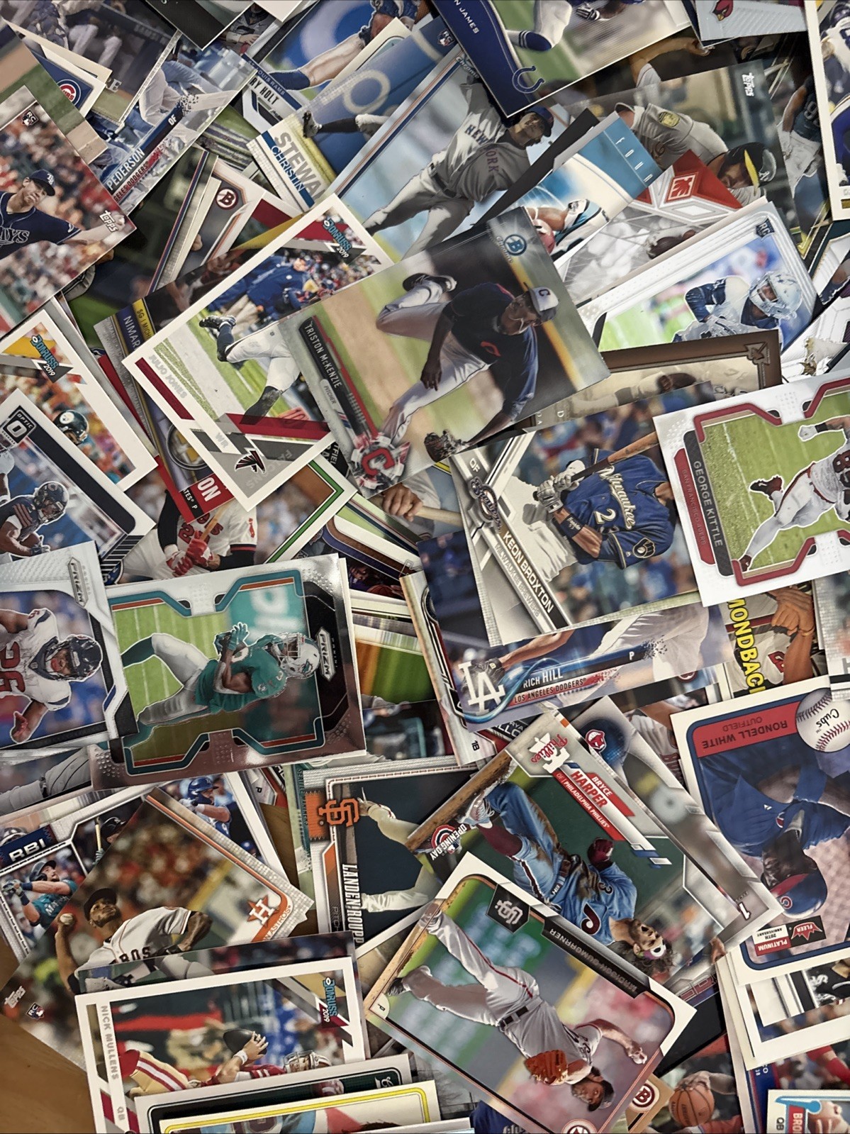 900+ Card Lot Star/Autos/RC/Patch/PSA/Ohtani/Hakeem/Giannis (see desc) (Lot G) view 14