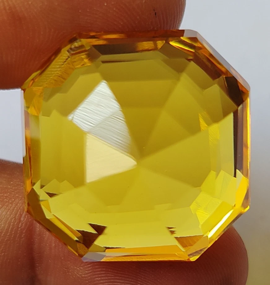 AAA+ Large Yellow Citrine 87.55 Ct. Square Cut Loose Gemstone for Ring & Pendant - Image 4 of 4