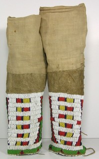 PAIR OF 1890s NATIVE AMERICAN LAKOTA SIOUX INDIAN BEAD DECORATED HIDE LEGGINGS