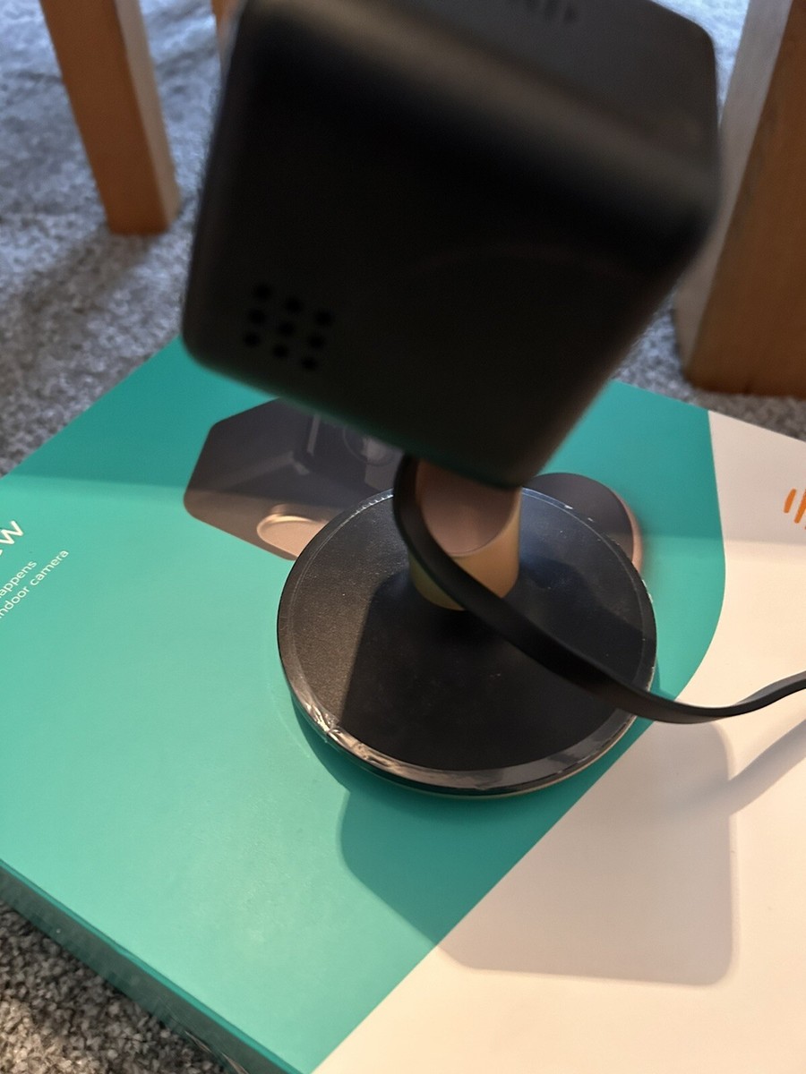 Hive UK7001713 1080 HD View Indoor Camera Black and Brushed Copper