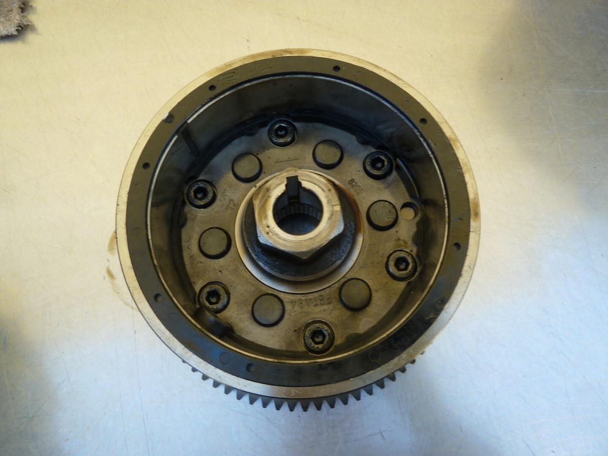 Flywheel rotor with starter clutch Engine motor SAVAGE LS650 86-08