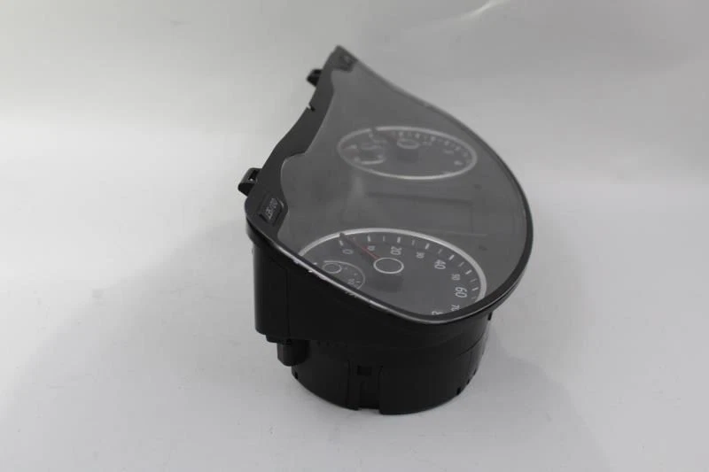 Grupo de velocímetros 85 k millas MPH para Volkswagen Tiguan 2010 OEM #30706 Foto 4 de 4