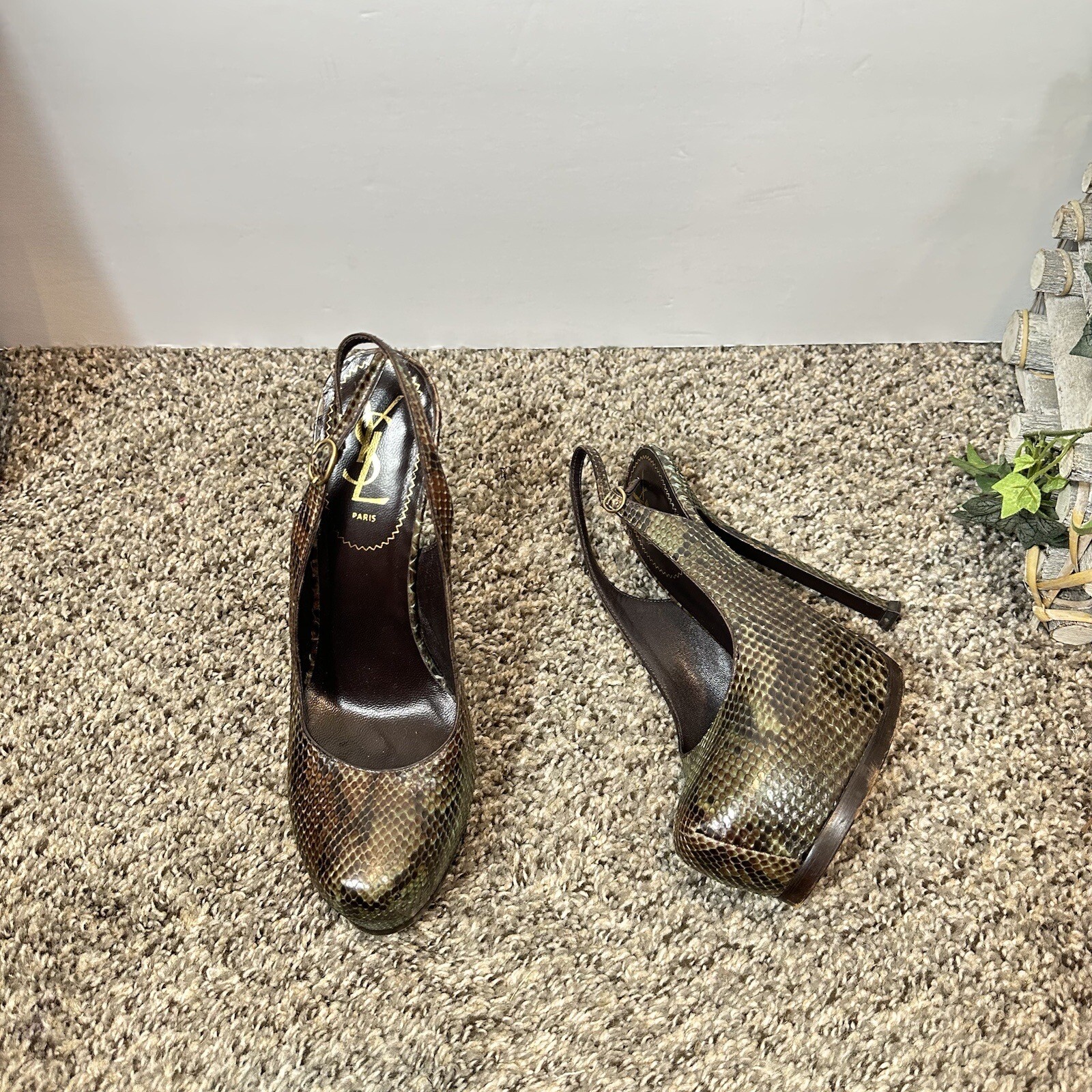 Décolleté tribtoo Yves Saint Laurent Rive Gauche verde serpente pitone 38 US 8