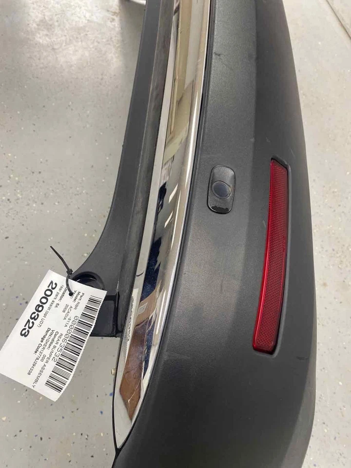 Cubierta de parachoques trasero para GMC ACADIA 2007-2012 con sensores de estacionamiento OEM ¡Ver fotos! Foto 3 de 4