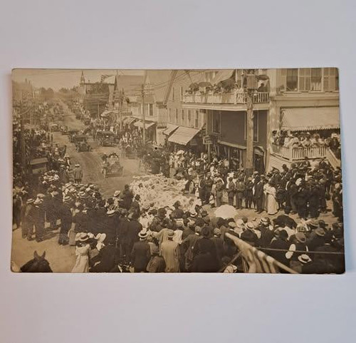 Karibu Maine Schweden Straße 4. Juli Parade Autos Echt Foto Postkarte RPPC - Bild 1 von 3