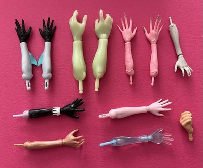 Monster High Puppe Ersatzteile Hände und Unterarme verschiedene für Ersatzteile Reparaturen MB