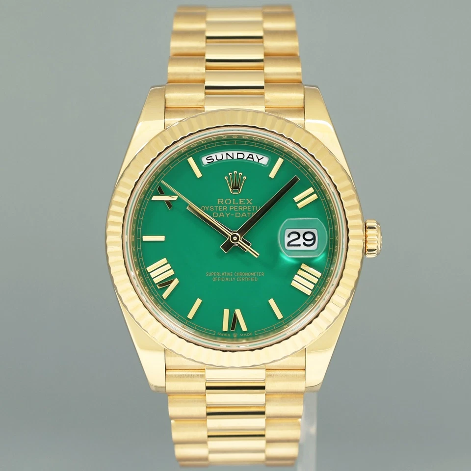 Reloj Rolex Day-Date 40 President 228238 2025 como nuevo esfera verde personalizada oro amarillo Foto 2 de 4