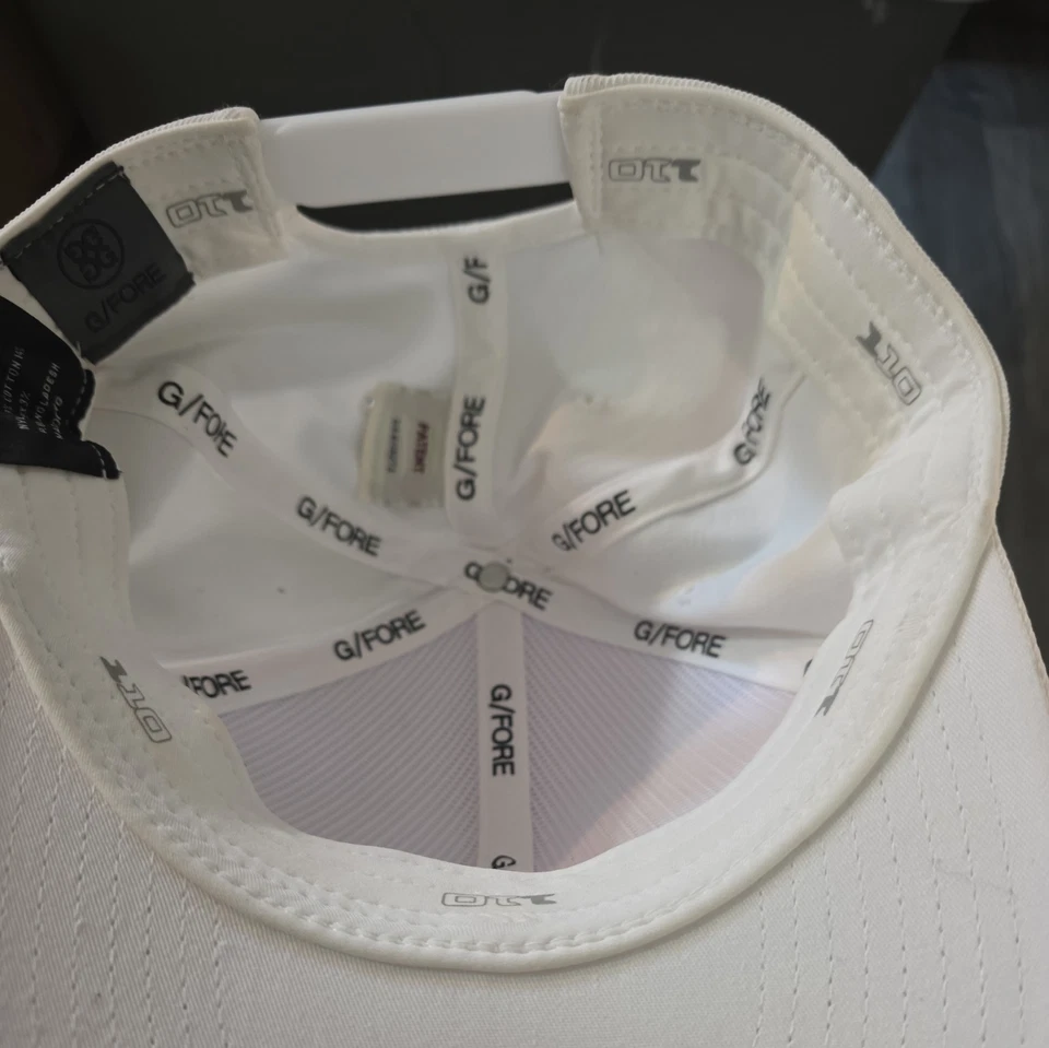 G/Fore Sombrero Gorra A Presión Trasera TODO Blanco Golf Atlético Nylon Para Hombres SOMBRERO DELANTERO Foto 3 de 4