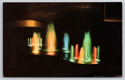 Vintage Sea World San Diego Fantasy of Water Fountain Show Postcard