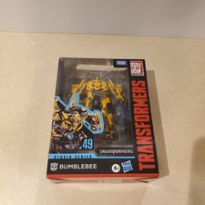 Hasbro Transformers Studio Series 49 Bumblebee Deluxe Class figure new in box