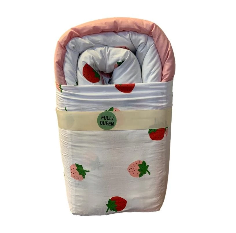 Kate Spade New York Scattered Strawberry Comforter Set Queen New - Image 4 of 4