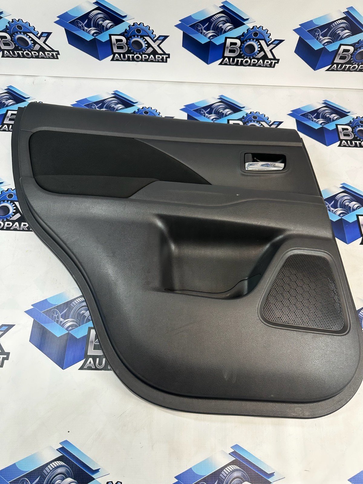 2014-2020 MITSUBISHI OUTLANDER REAR LEFT DOOR TRIM PANEL COVER OEM