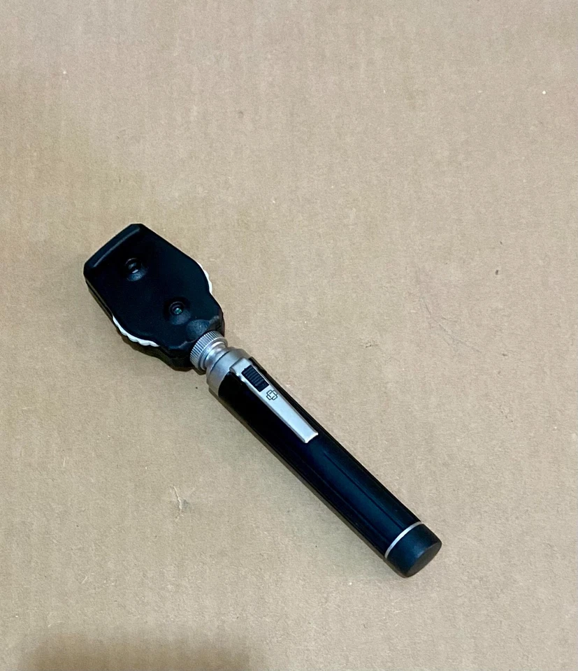 Oftalmoscopio médico portátil de fibra óptica LED negro otorrinolaringología cuidado del oído diagnóstico CE Foto 4 de 4