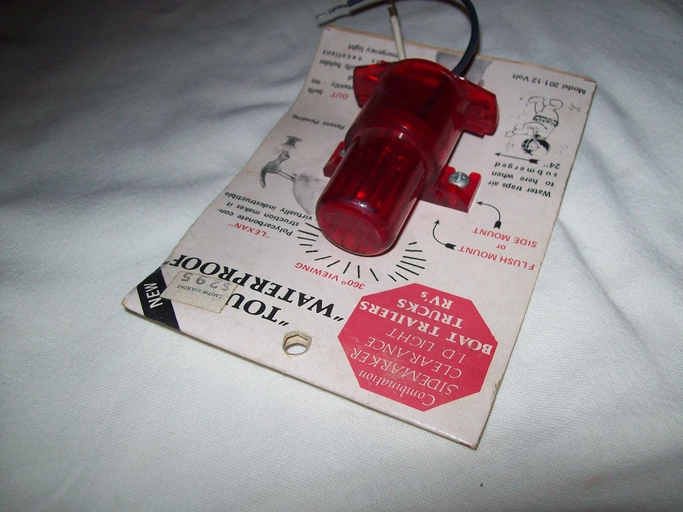 Vintage Dry Launch Light 201 12 volt tough waterproof twist-out flush side mount Foto 4 de 4
