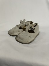 Vtg Girls Baby Shoes Wee Walker Size 2