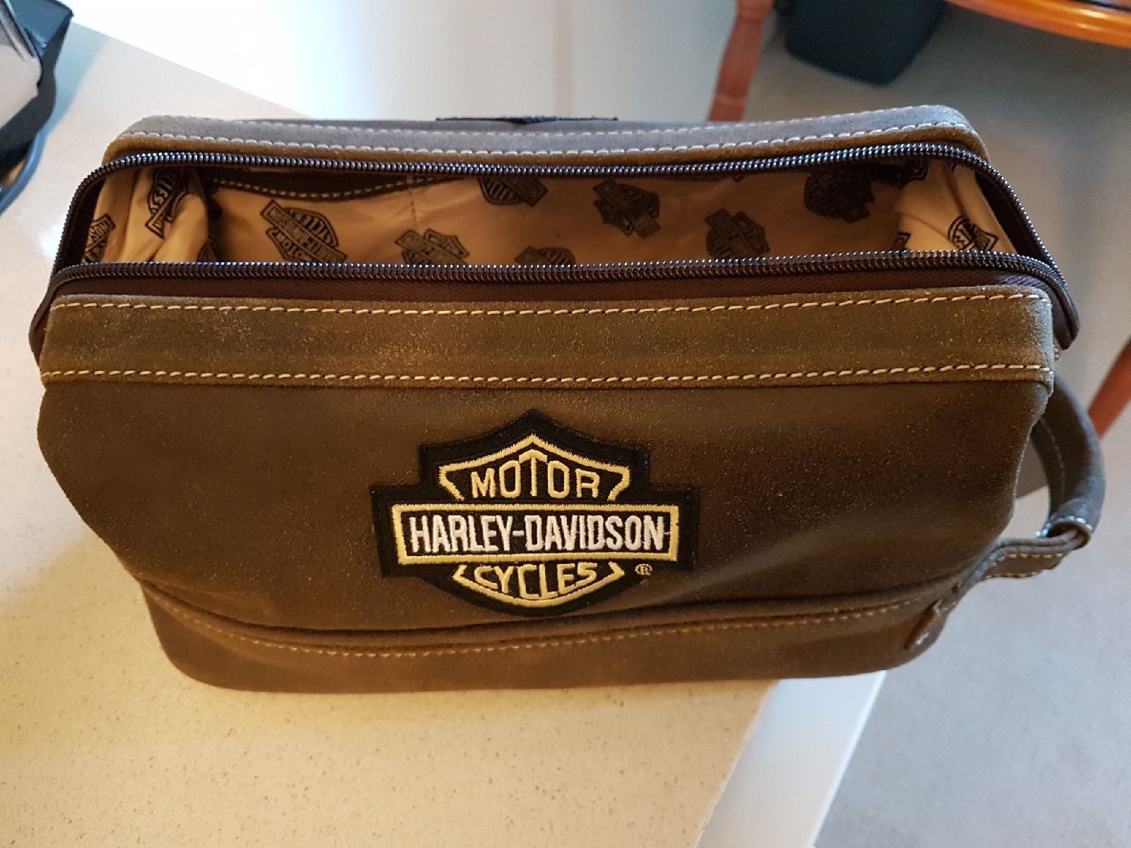 Harley-Davidson Bar & Shield Olive Suede Leather Toiletry Kit