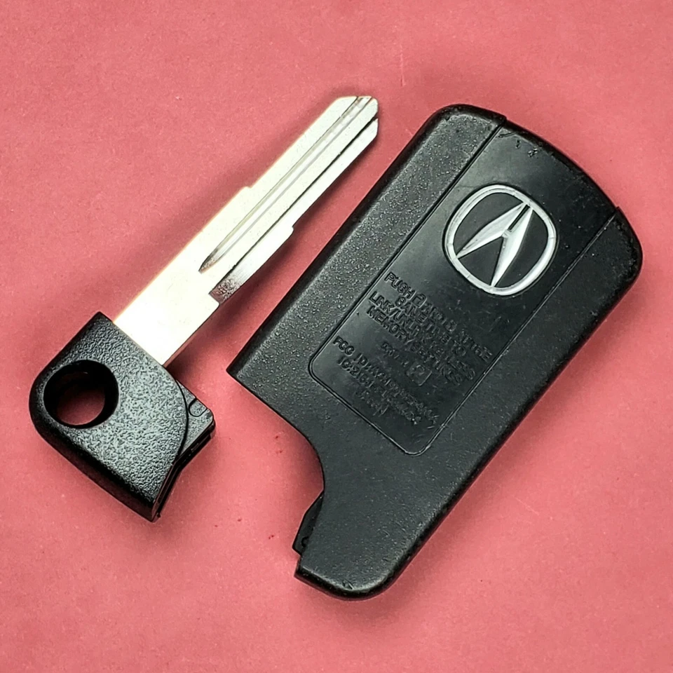 OEM 2005 - 2012 Acura RL Smart Key 4B Trunk ACJ8D8E24A04 Driver 2 - Worn - Imagem 2 de 3