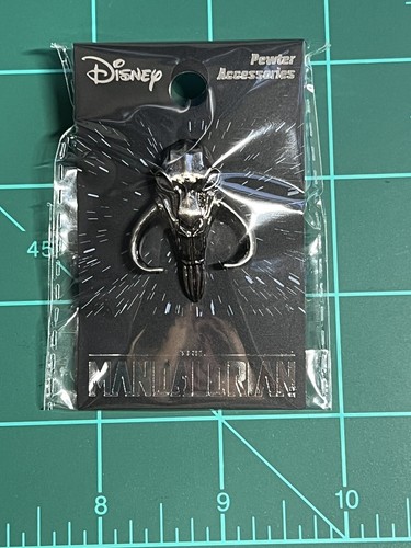 Star Wars: The Mandalorian Mythosaur Skull Signet Pewter Lapel Pin | eBay
