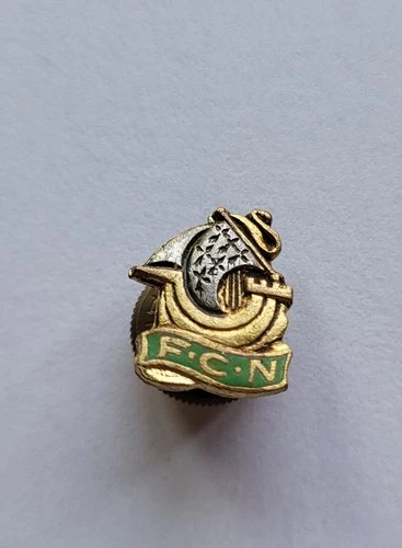 Vintage FC Nantes logo Drago Paris threaded France Football Club pin badge
