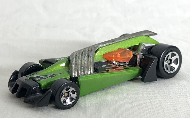 Mattel 2000 Hot Wheels Vulture Roadster 