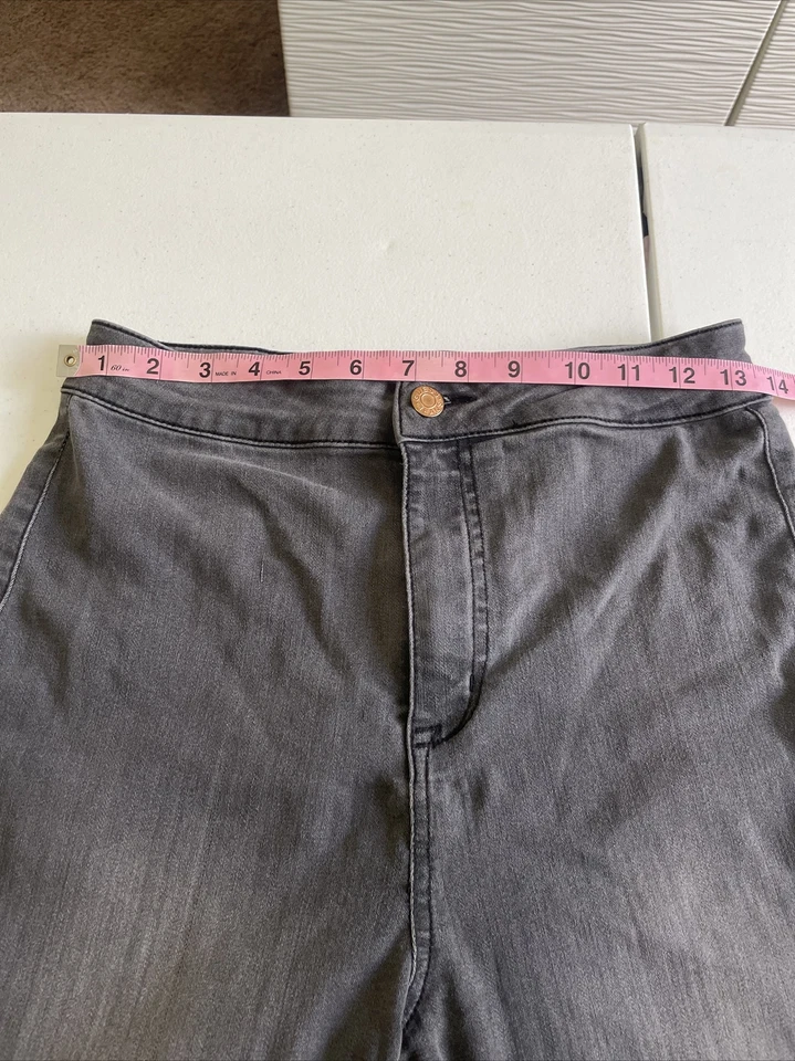 Pantalones de mezclilla para mujer GUESS Los Angeles con cremallera talla 29 color gris (0028) Foto 2 de 4