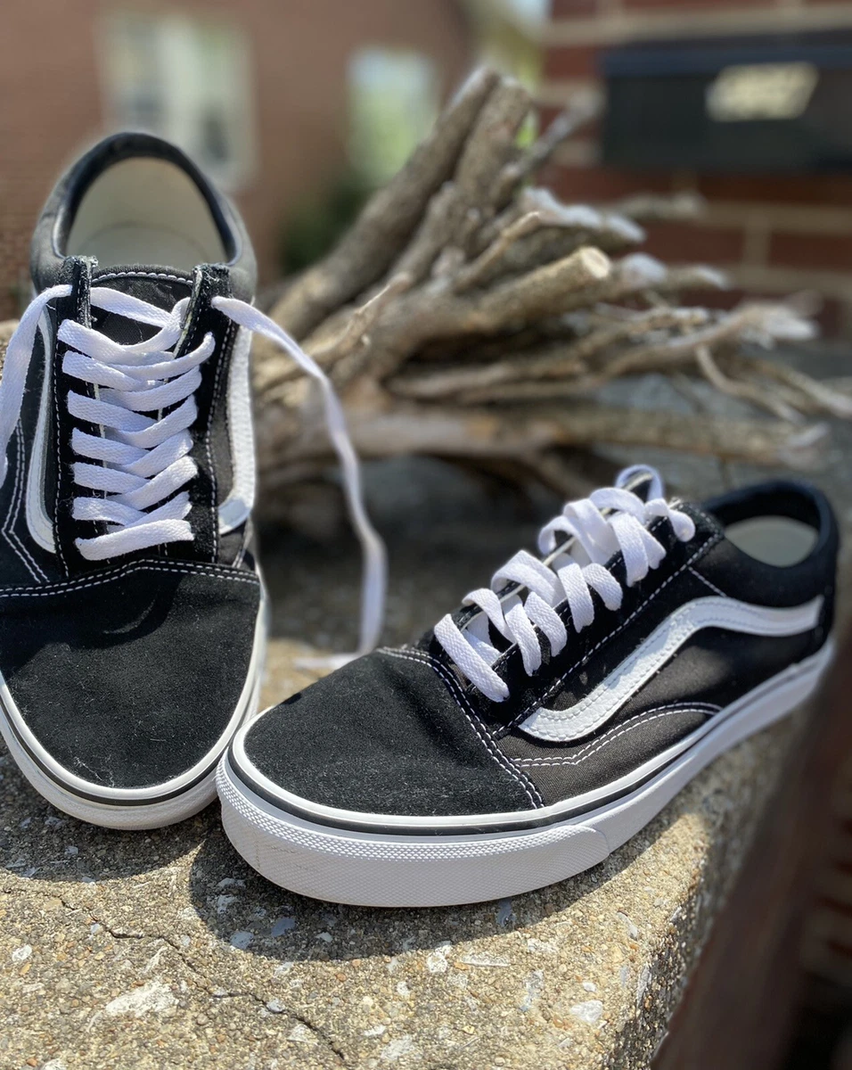 VANS OLD BLACK/WHITE LOW SUEDE CANVAS CLASSIC SZ. 9