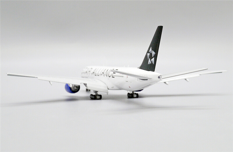 値下げJCWings1/200ユナイテッド航空 747StarAlliance sddefault.jpg