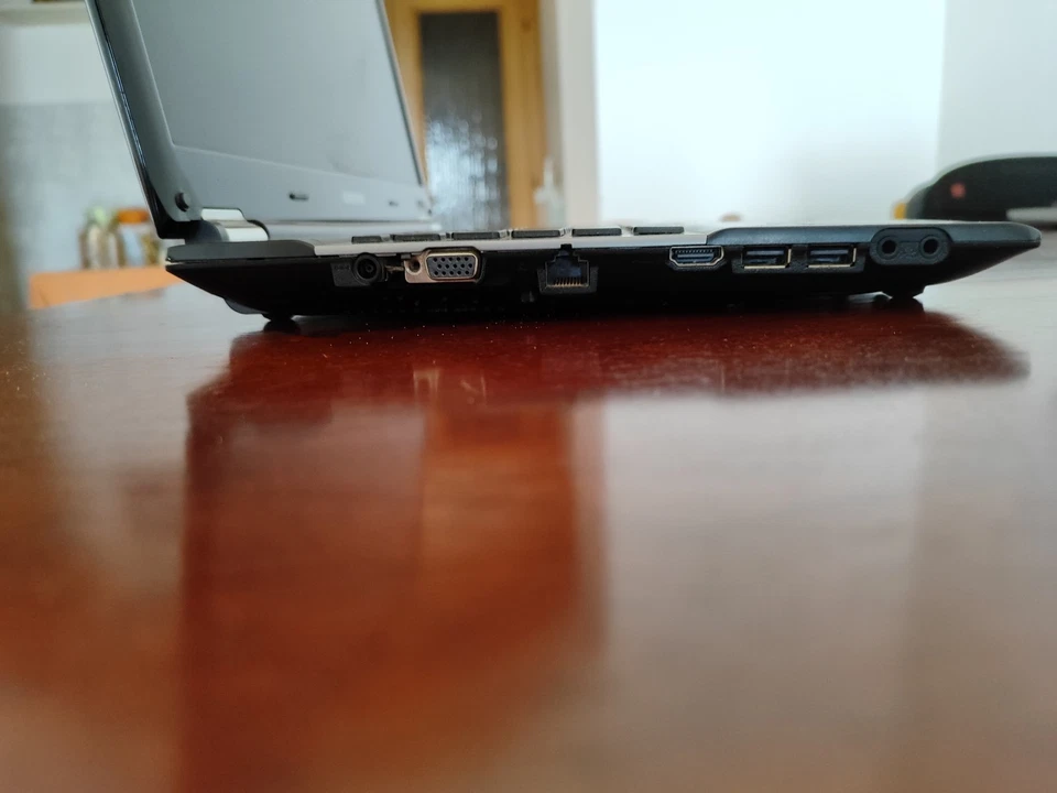 💻 Samsung RC530 - Intel Core i7 - 500GB + 6GB – Scheda grafica Nvidia - Immagine 3 di 4