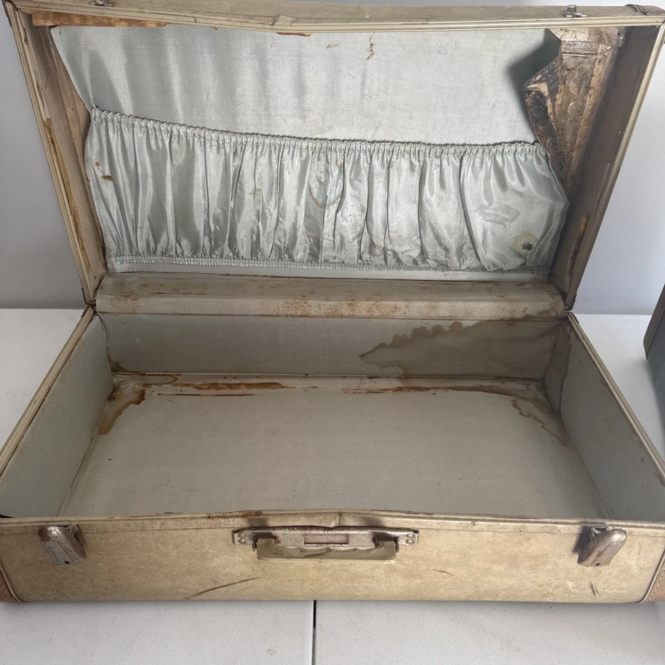 Antique Art Deco Luggage Set Circa 1930s Travel Suitcase Set of 2 Luggage Cases - Image 3 of 4
