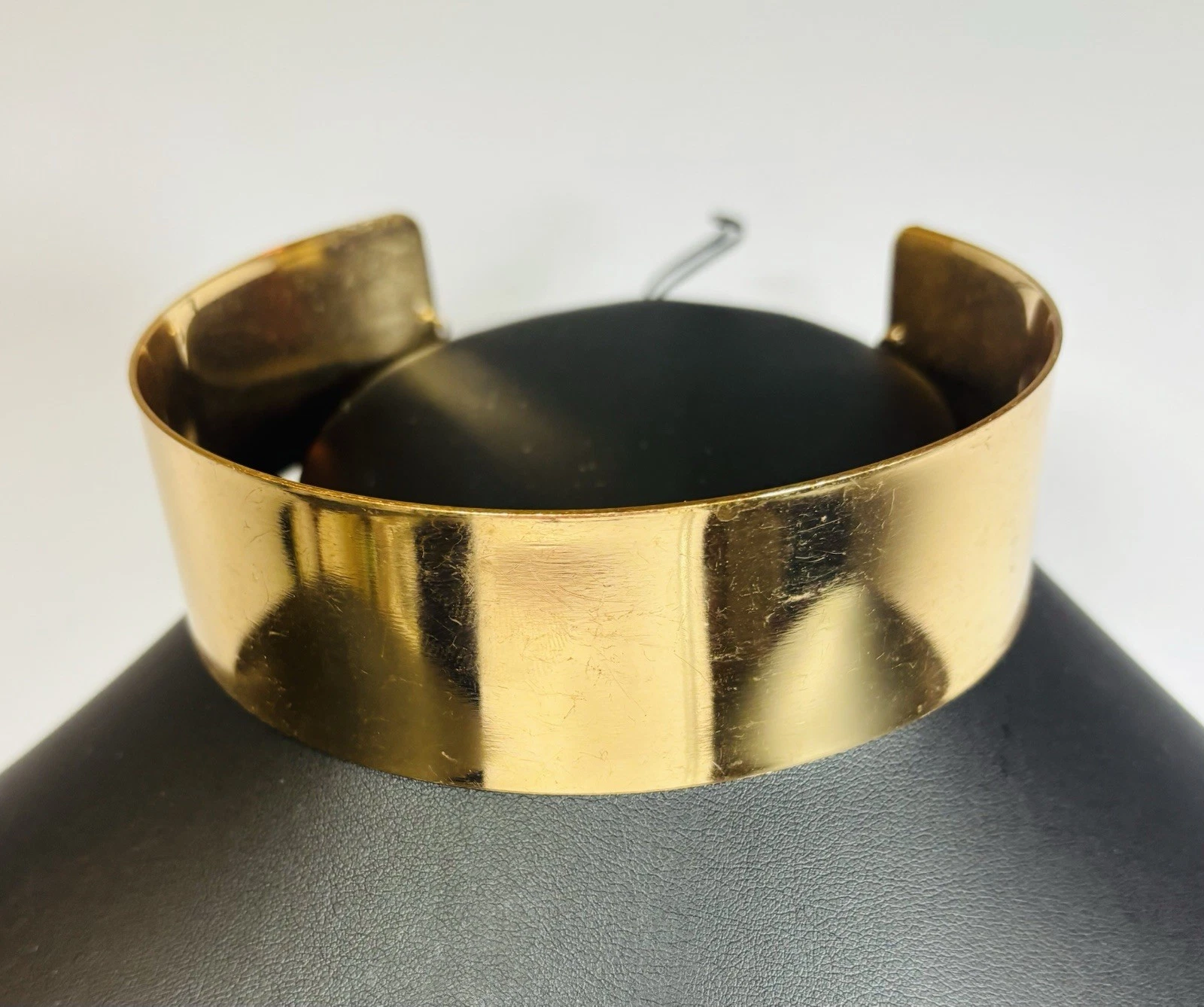 VETEMENTS Collana girocollo unica tono oro pesante brutalista modernista woogge