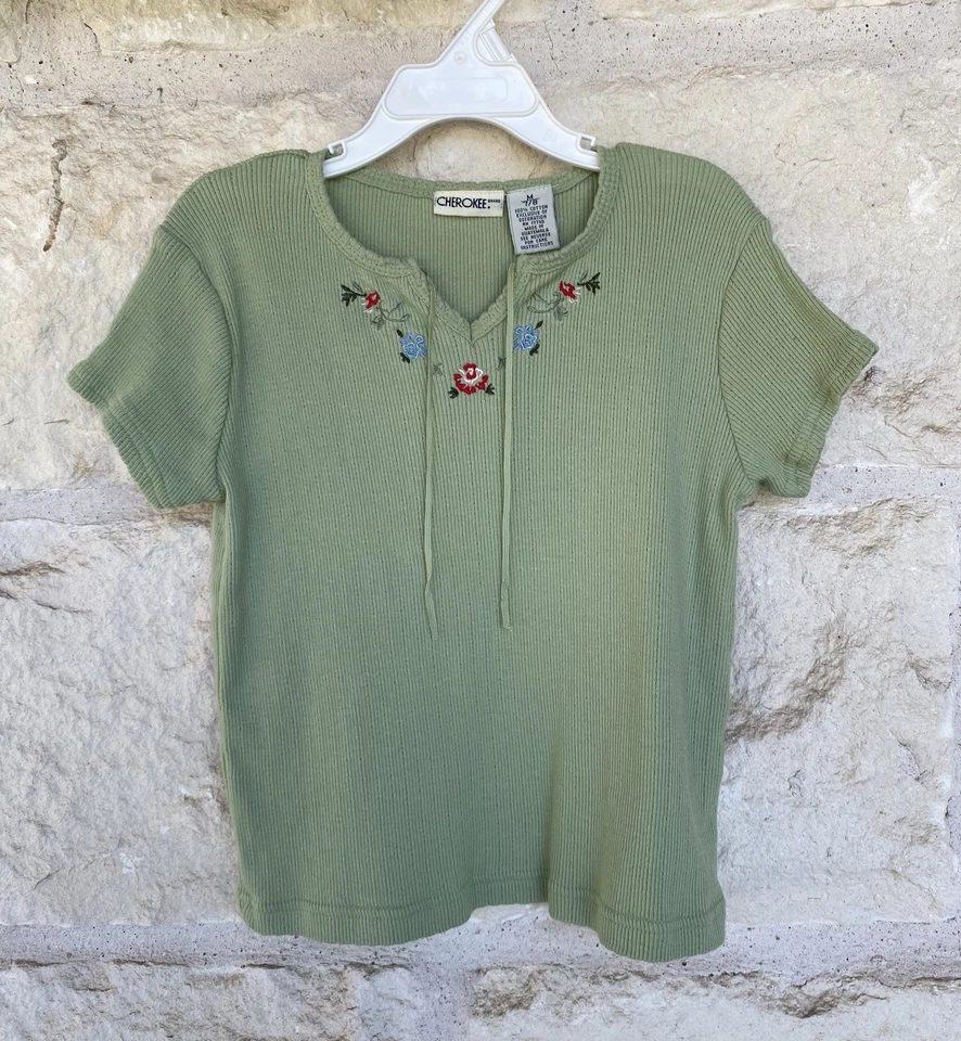 Camisa Cherokee Bordada Cuello Corbata Boho Manga Corta Verde Niñas Talla M 7/8 Foto 2 de 4