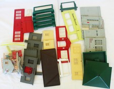 Plasticville building pieces AS IS