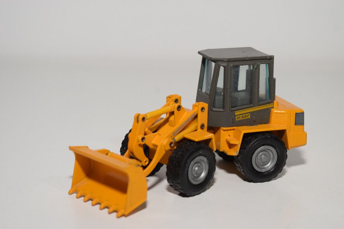 B6 1:50 NZG WHEEL LOADER SWIVEL CHARGER ZETTELMEYER ZL 802 B6 1:50 NZG WHEEL LOADER SWIVEL CHARGER ZETTELMEYER ZL 802