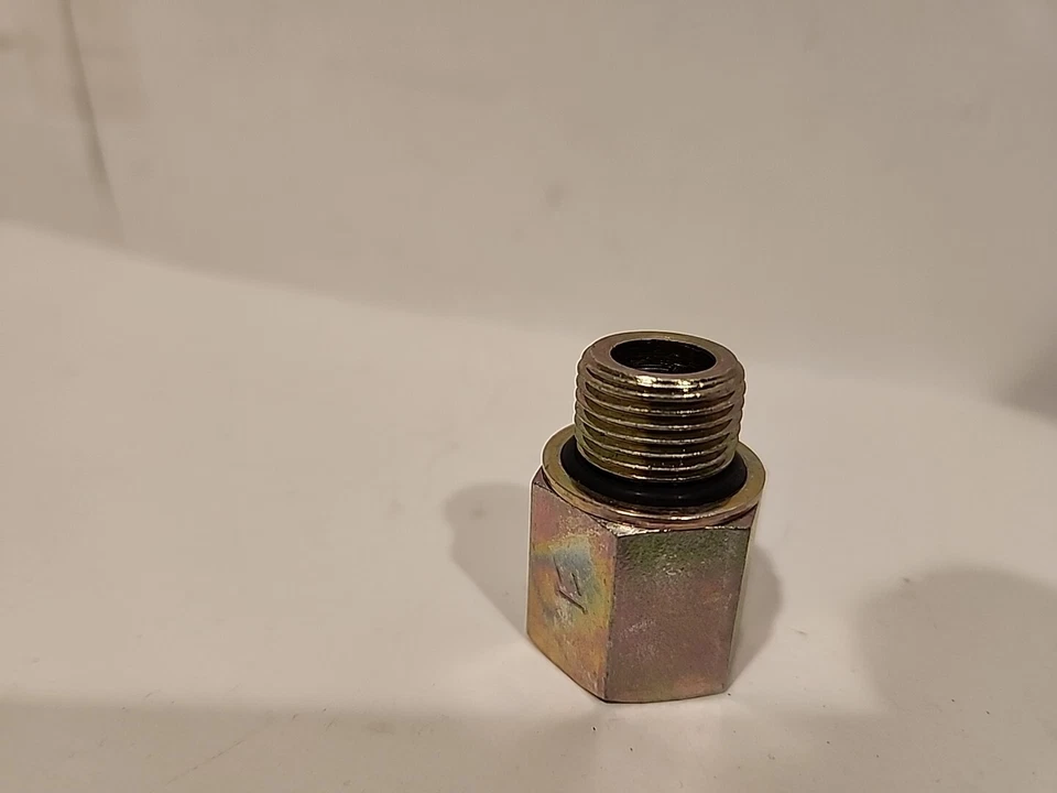 Eaton Hose Fitting S1018 M18 - Image 4 of 4