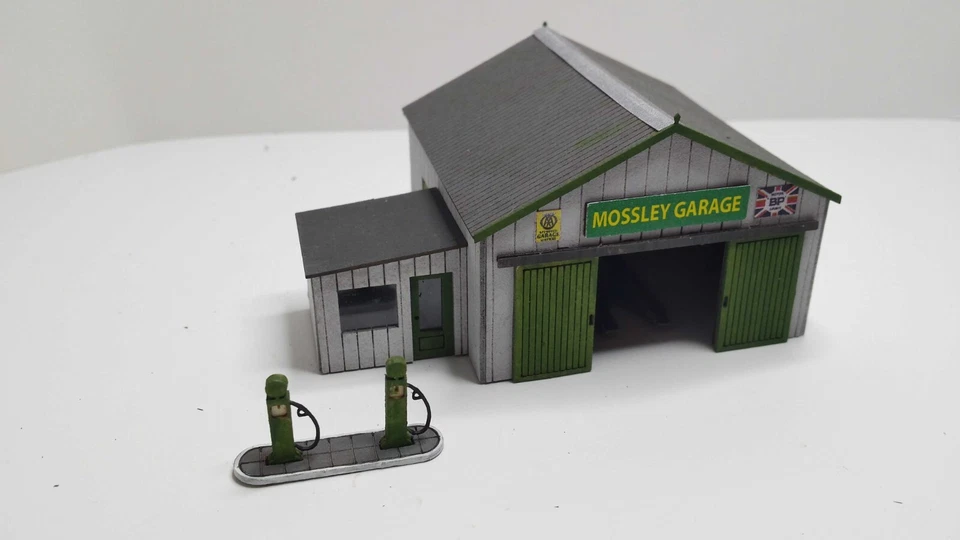 MMR MODEL KITS N Gauge Classic Garage Kit