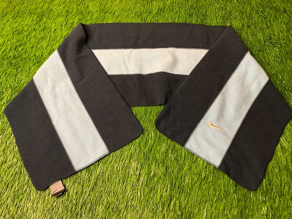 BUFANDA NIKE ORIGINAL RARA CASUAL HOMBRE TALLA ÚNICA Foto 2 de 4