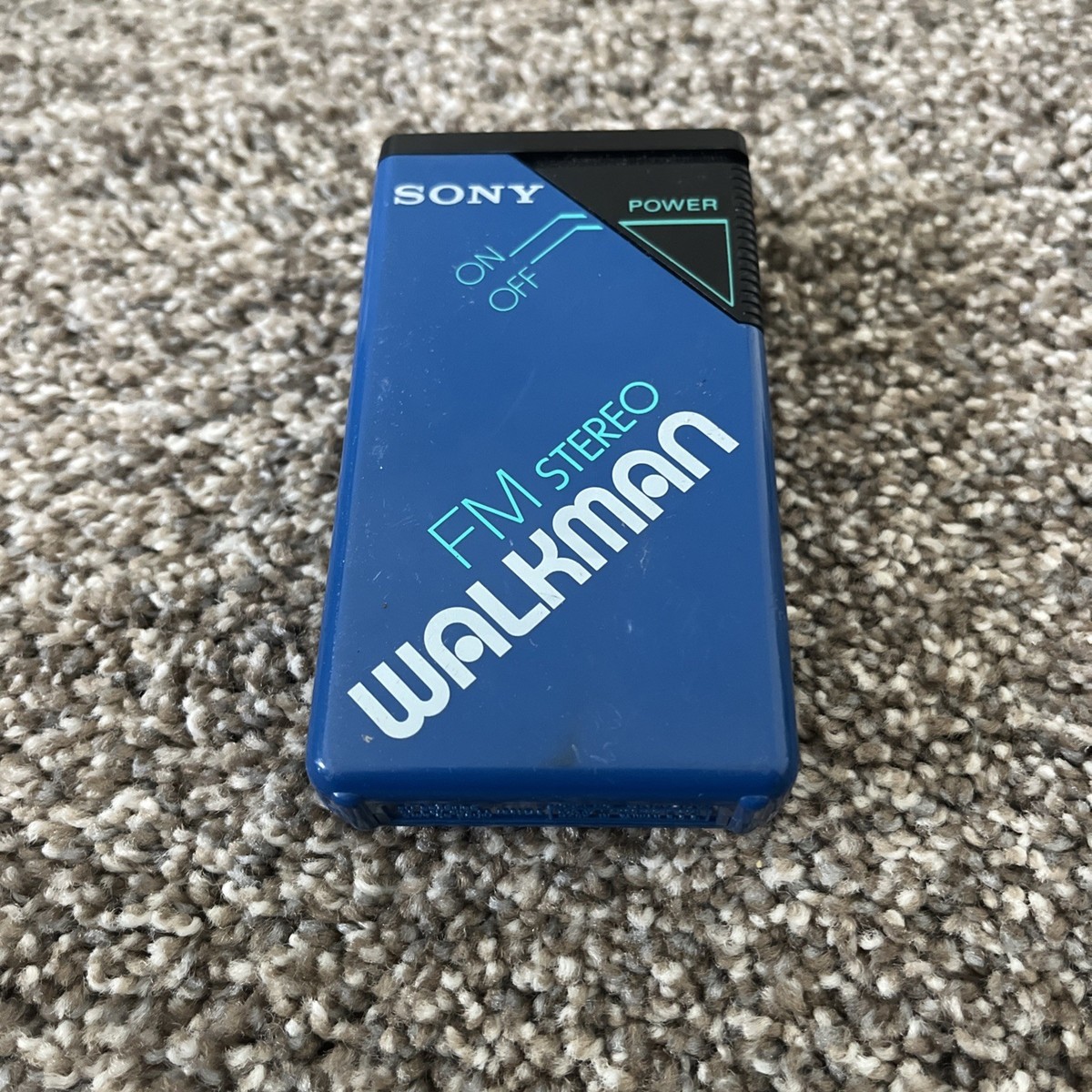 Vintage Sony SRF-20W Walkman FM Receiver Blue FM Stereo Pocket