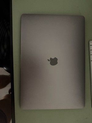 Apple MacBook Pro with Touch Bar 