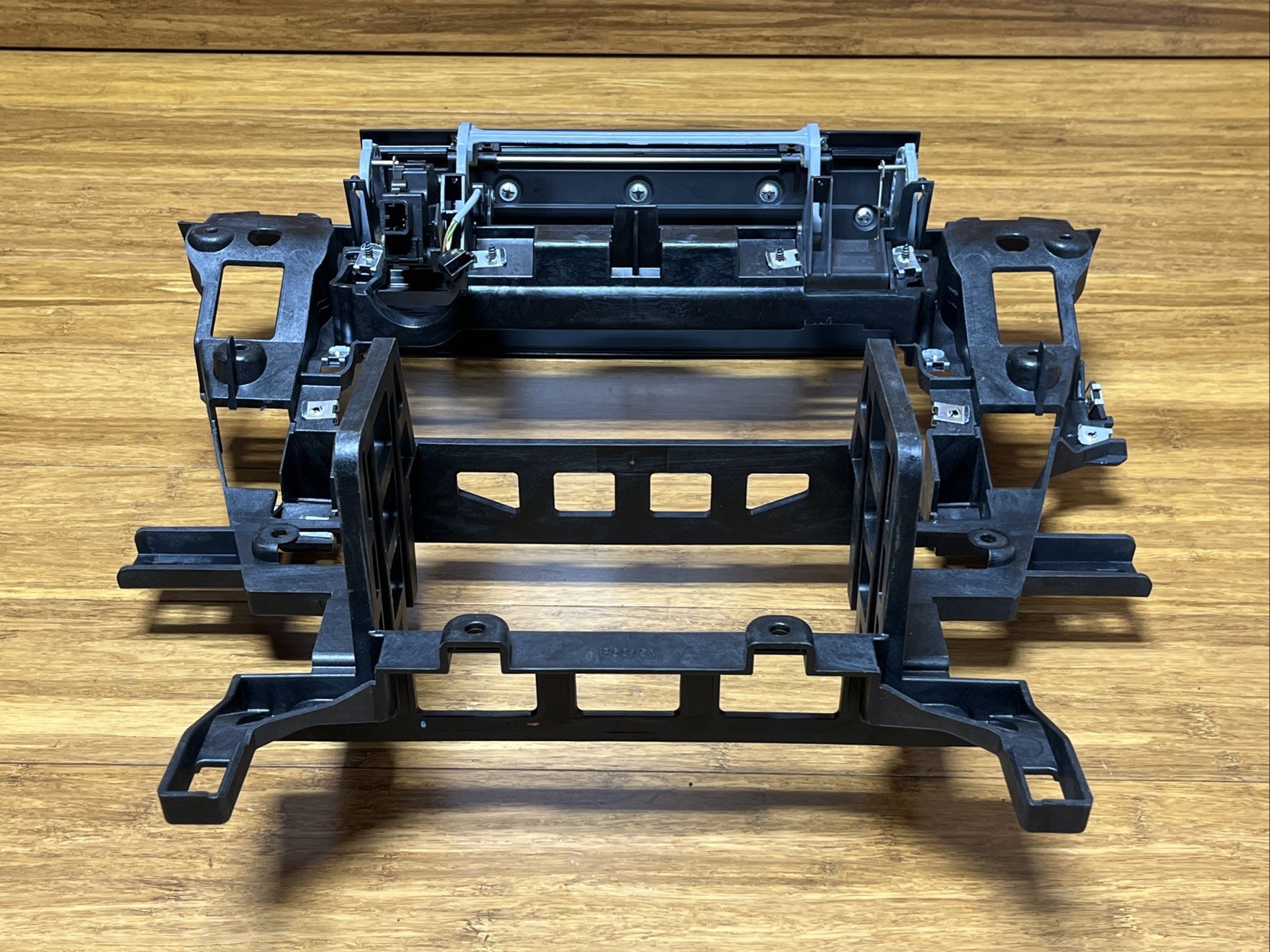 2017-2023 Rolls Royce Dawn RR6 Center Dash Panel Bracket Carrier OEM NOTE
