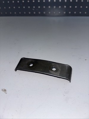 97 98 99 00 SUZUKI GSXR 600 GSX600R Chain Glider Mount